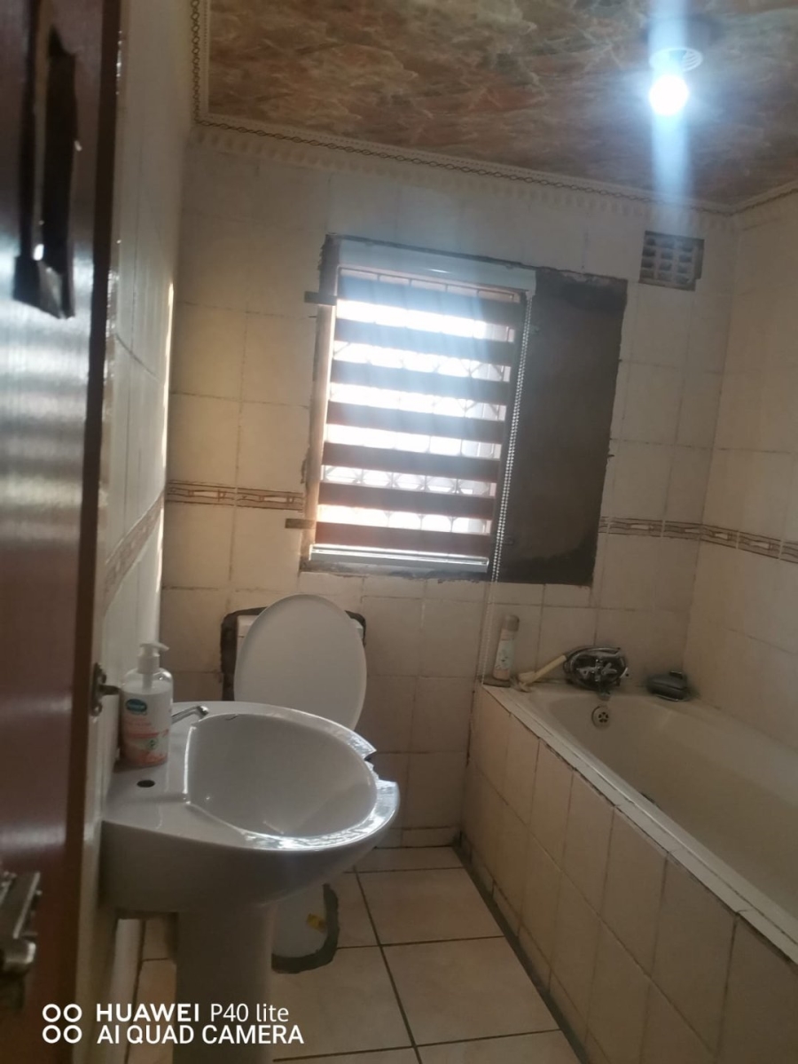 4 Bedroom Property for Sale in Mdantsane Nu 10 Eastern Cape